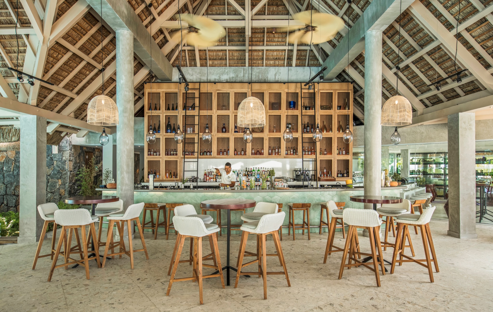 Barbereich im Buddha-Bar Beach des Sugar Beach