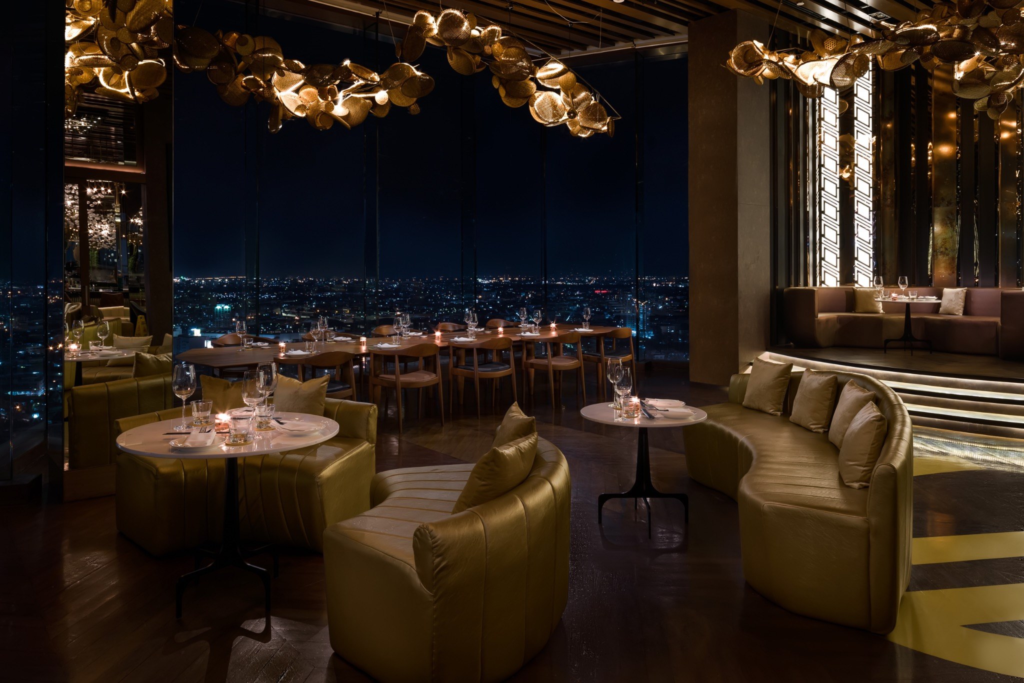 Avani+ Riverside Bangkok – SEEN Restaurant