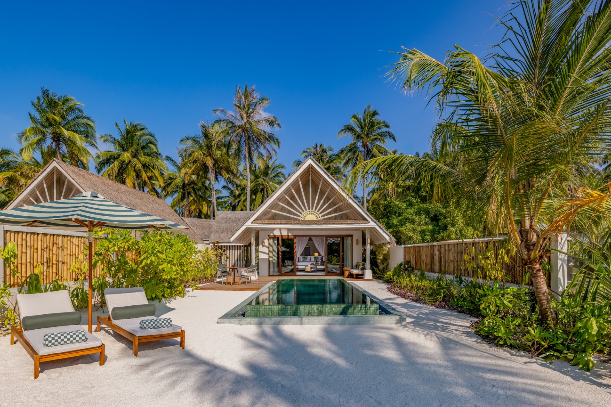 Rah Gili Maldives – Beach Pool Villa mit privatem Pool